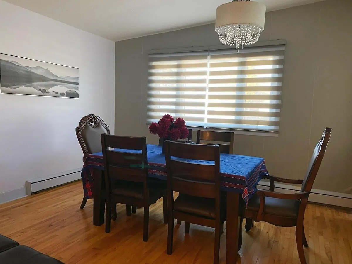 3 Bedroom House Close To The University, Chul Quebec City Holiday home